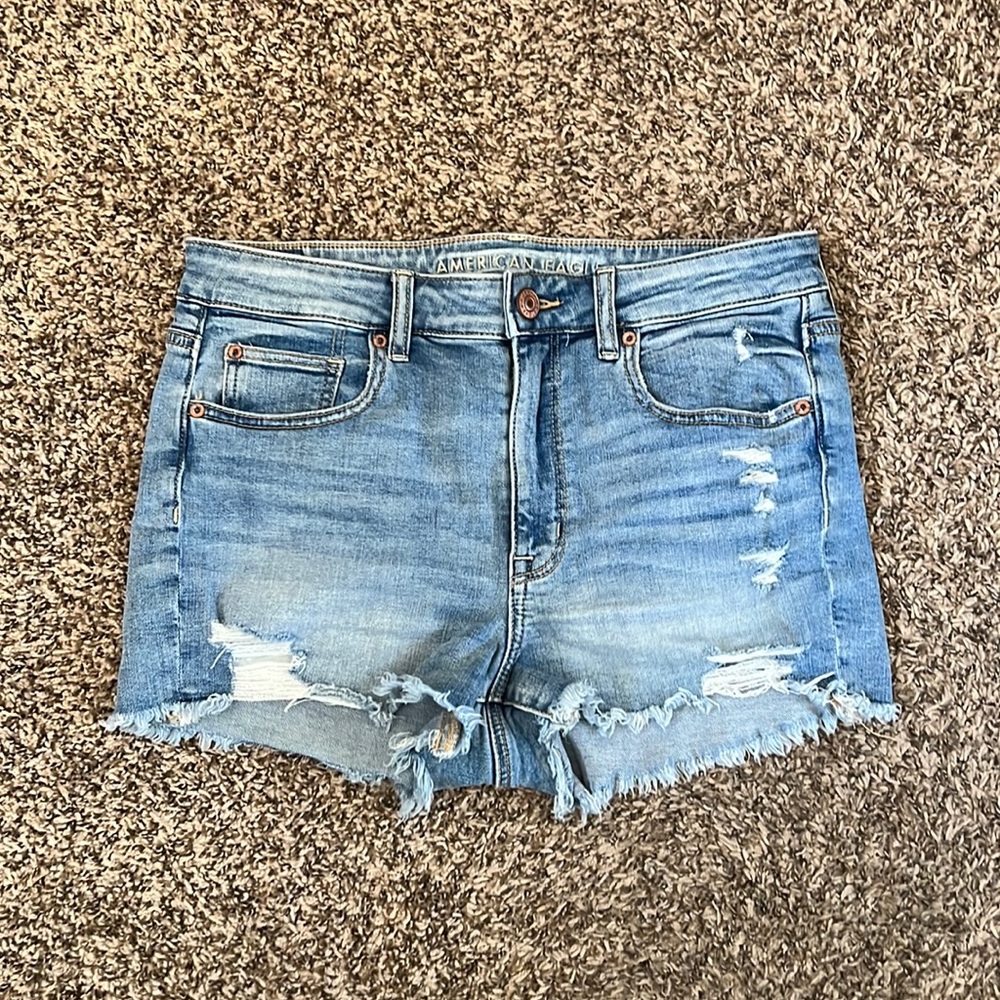 Light wash high rise shorts